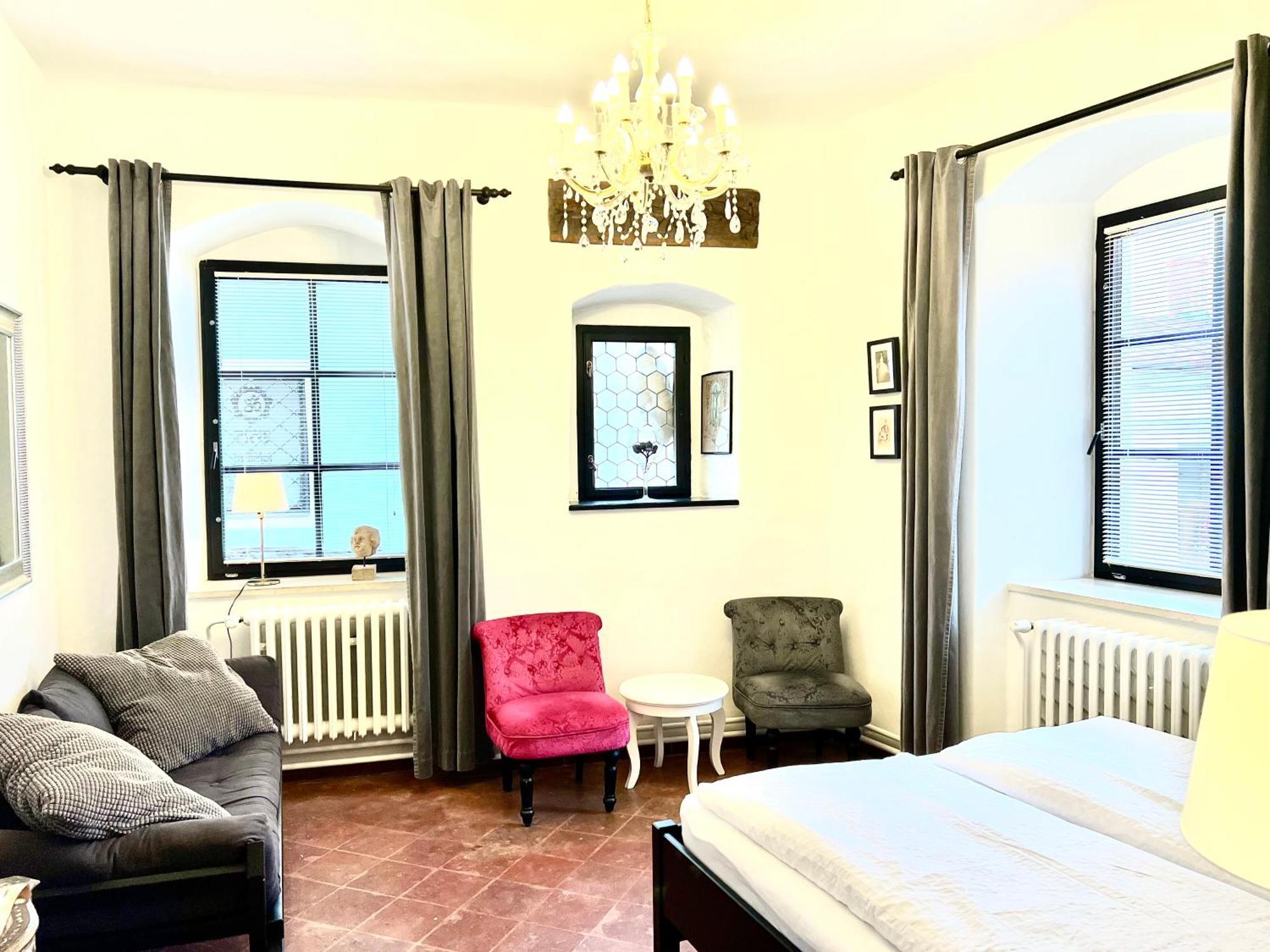 Boutique Apartments U Rolanda, Mikulasske Namesti Znojmo Exterior foto