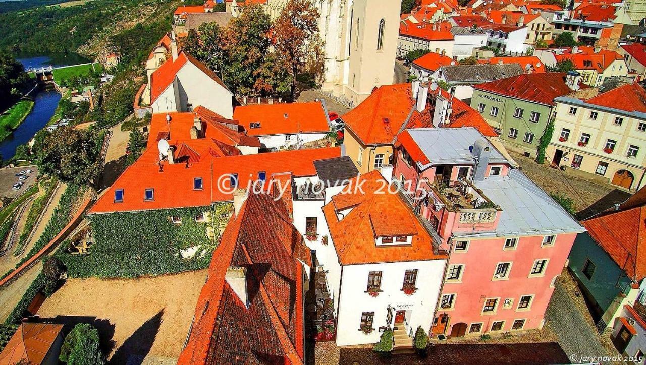 Boutique Apartments U Rolanda, Mikulasske Namesti Znojmo Exterior foto